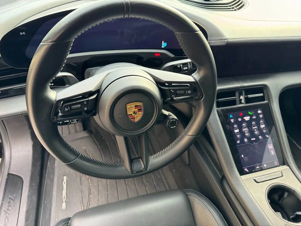 2022 Porsche Taycan - Image 9 of 15