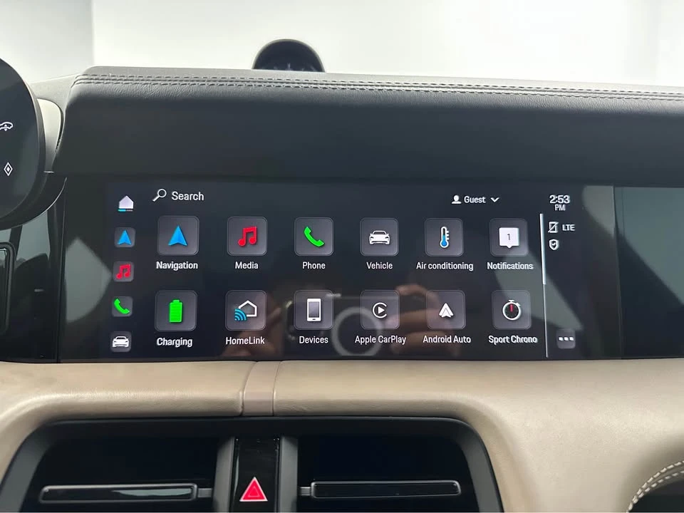 2022 Porsche Taycan - Image 7 of 16