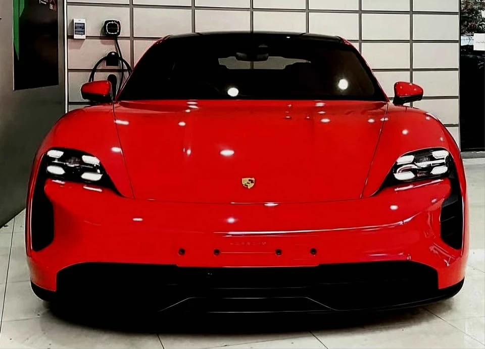 2022 Porsche Taycan - Image 4 of 7