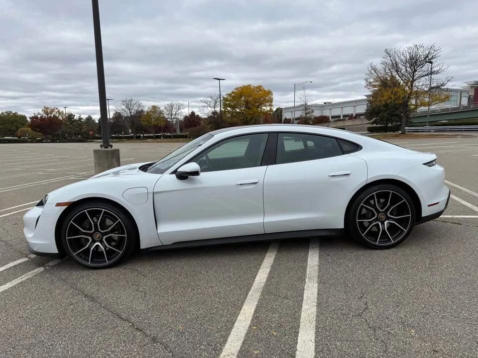 2022 Porsche Taycan - Image 2 of 20