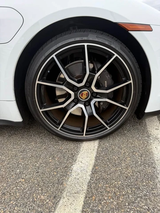 2022 Porsche Taycan - Image 19 of 20