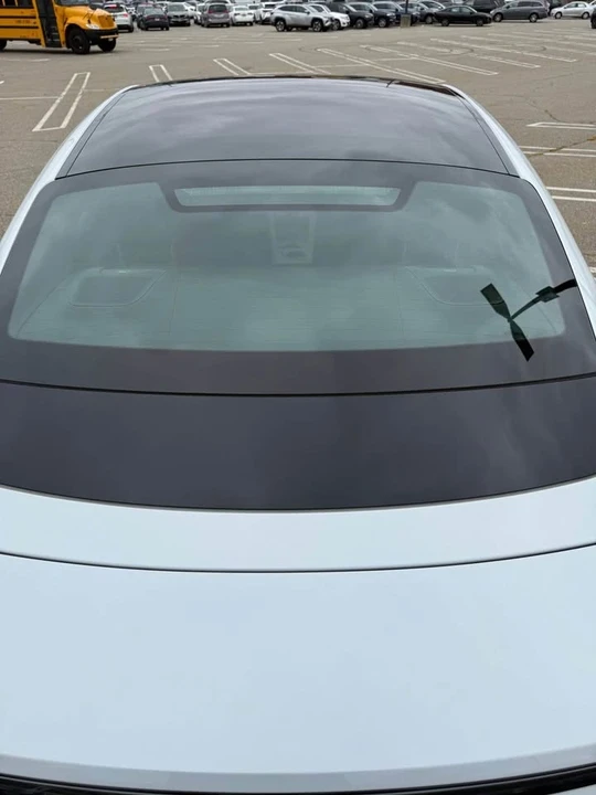 2022 Porsche Taycan - Image 18 of 20