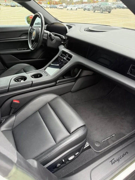 2022 Porsche Taycan - Image 14 of 20