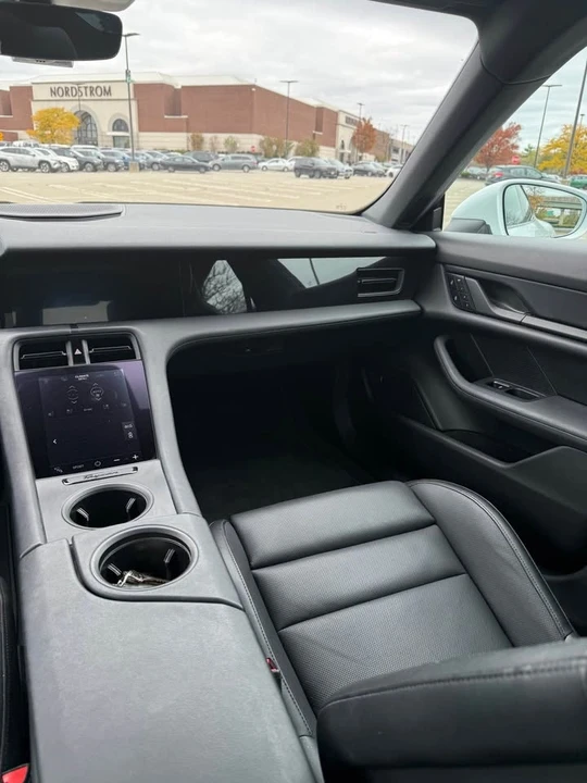 2022 Porsche Taycan - Image 17 of 20