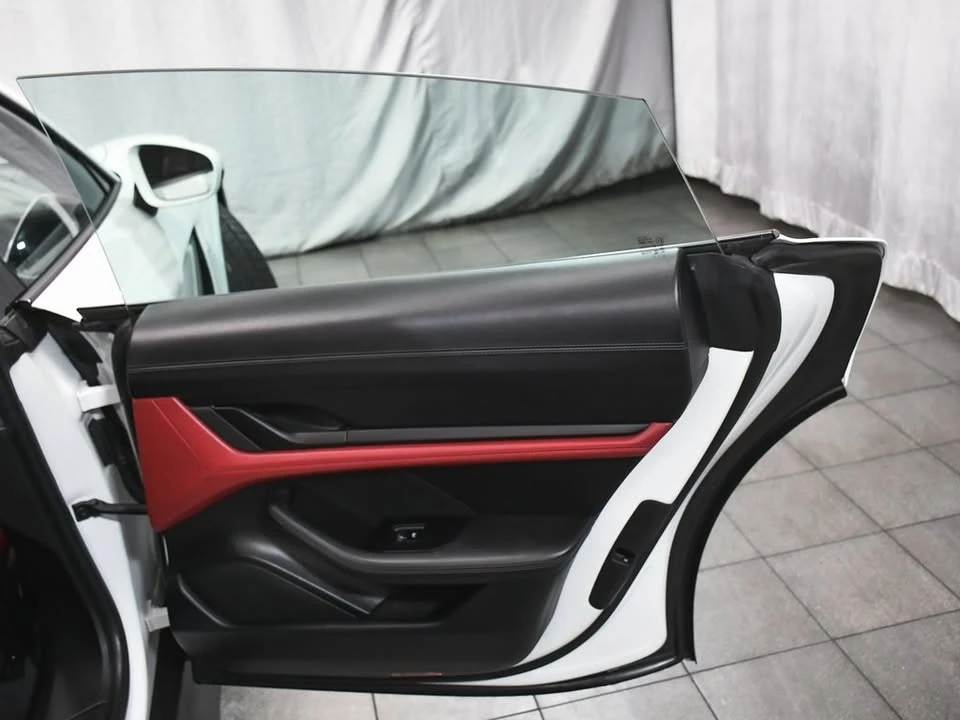 2022 Porsche Taycan - Image 9 of 15
