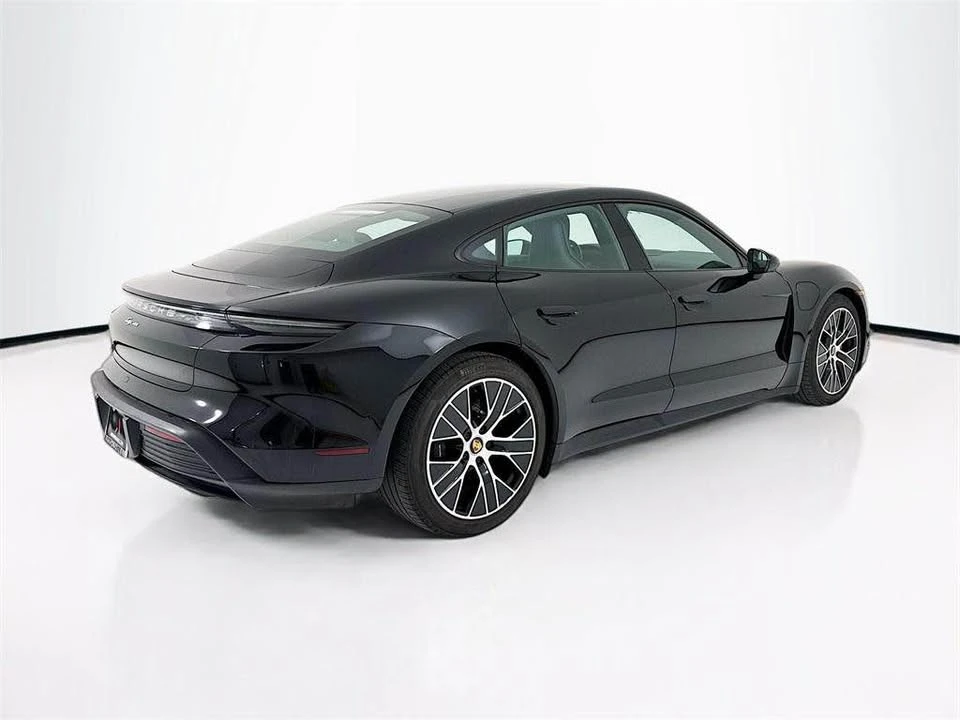 2022 Porsche Taycan - Image 3 of 11