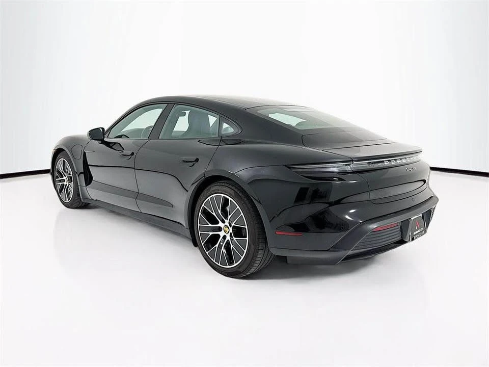 2022 Porsche Taycan - Image 4 of 11