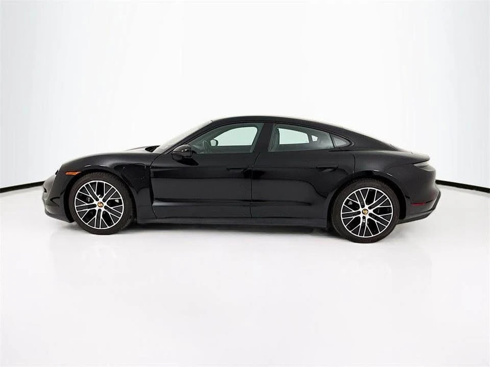 2022 Porsche Taycan - Image 8 of 11