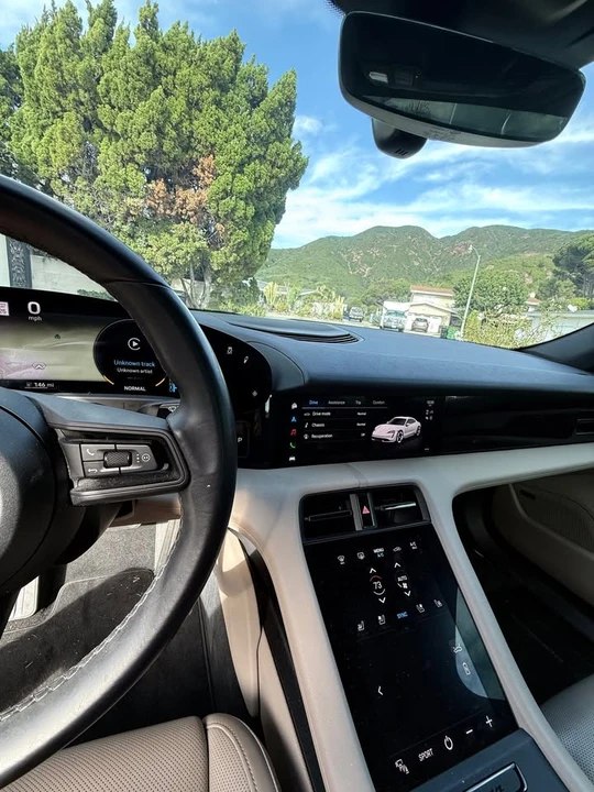 2022 Porsche Taycan - Image 17 of 20