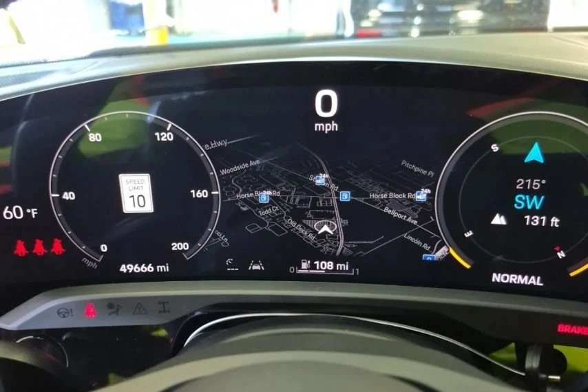 2022 Porsche Taycan - Image 7 of 11