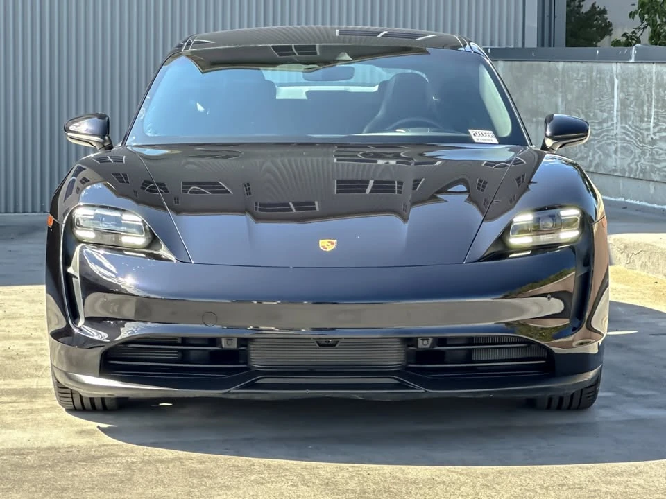 2022 Porsche Taycan - Image 11 of 20