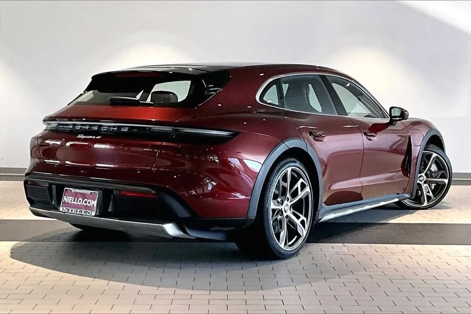 2022 Porsche Taycan 4 - Image 7 of 20