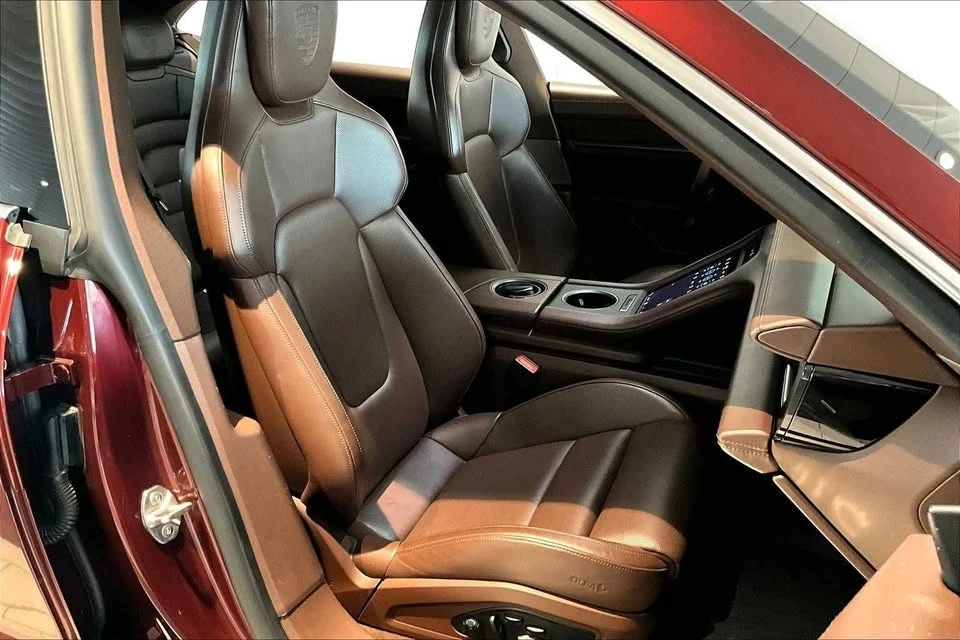 2022 Porsche Taycan 4 - Image 19 of 20