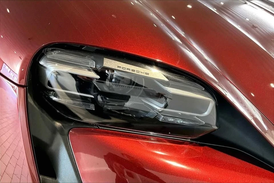 2022 Porsche Taycan 4 - Image 12 of 20