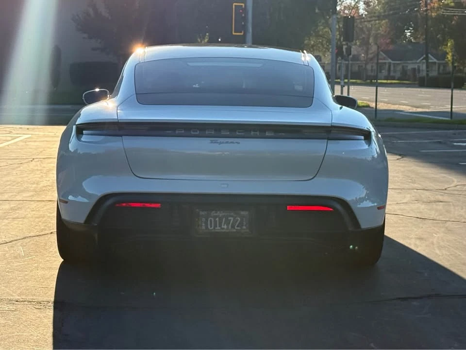 2022 Porsche Taycan - Image 6 of 16