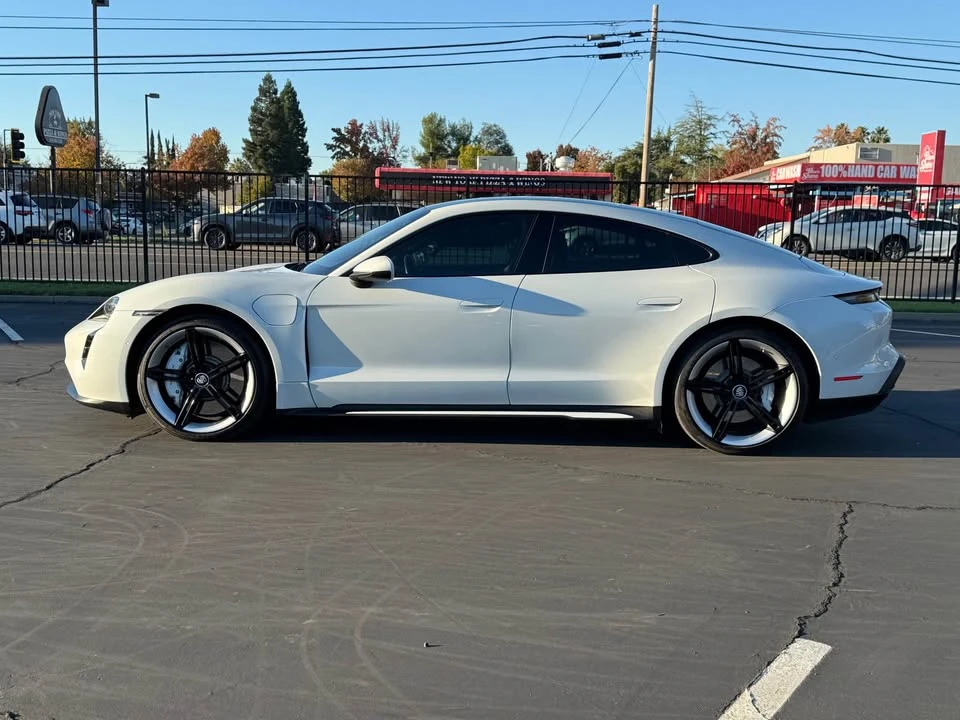 2022 Porsche Taycan - Image 7 of 16