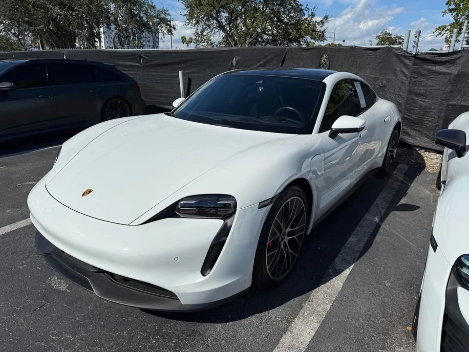 2022 Porsche Taycan 4S - Image 3 of 14