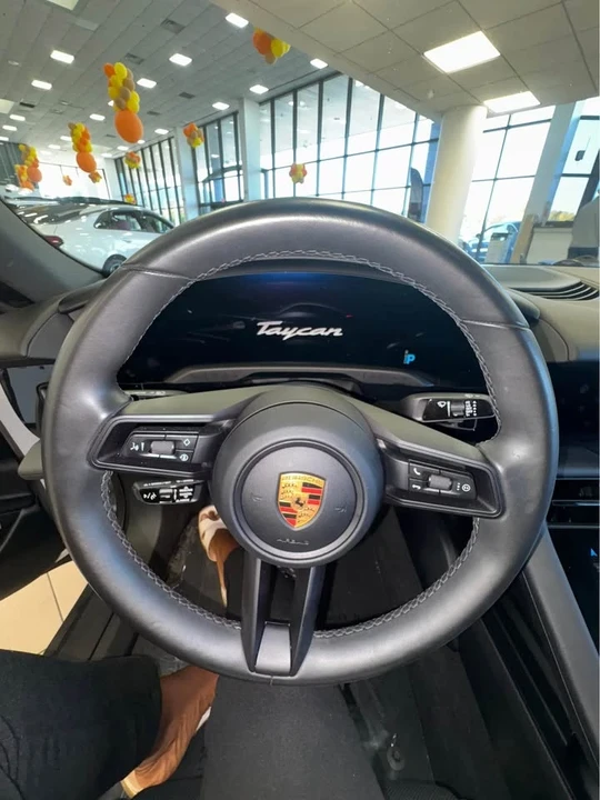 2022 Porsche Taycan 4S - Image 3 of 5