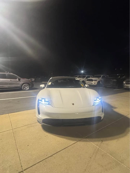 2022 Porsche Taycan 4S - Image 3 of 18