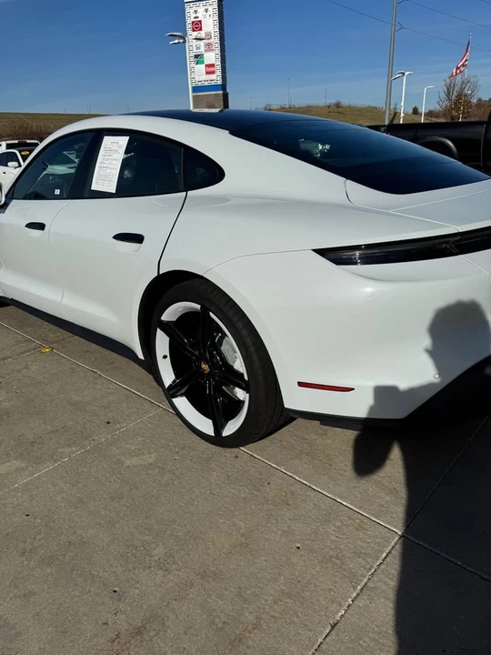 2022 Porsche Taycan 4S - Image 3 of 17