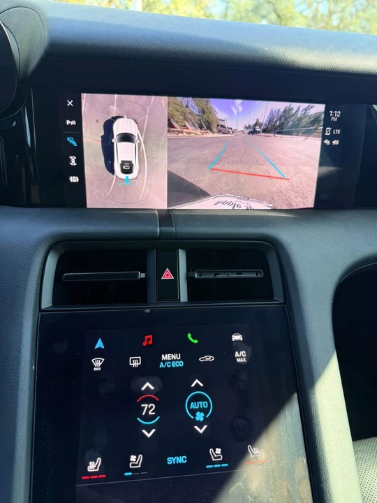 2022 Porsche Taycan 4S - Image 11 of 14