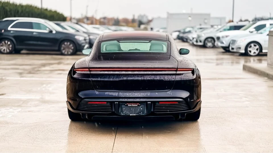 2022 Porsche Taycan 4S - Image 6 of 13
