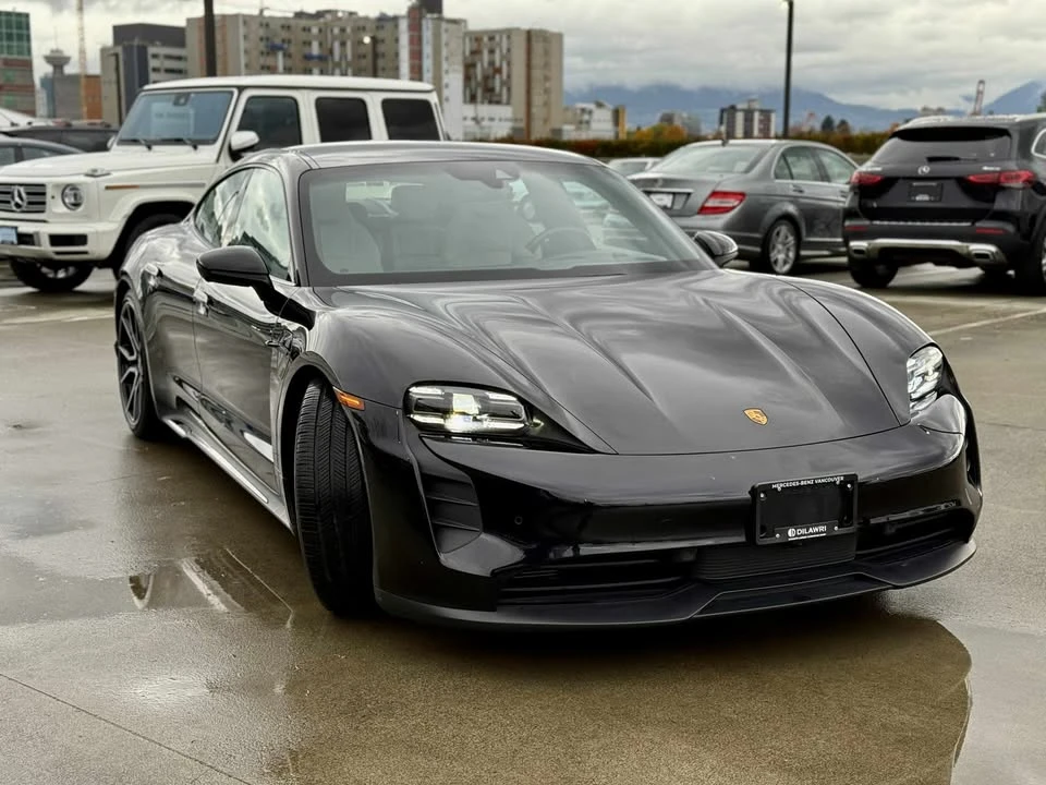 2022 Porsche Taycan 4S - Image 3 of 11