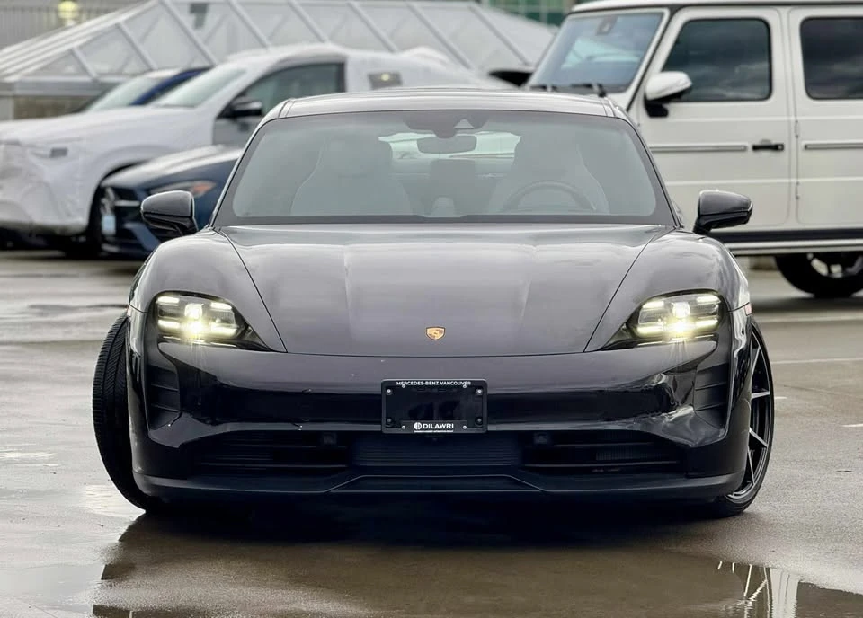 2022 Porsche Taycan 4S - Image 2 of 11