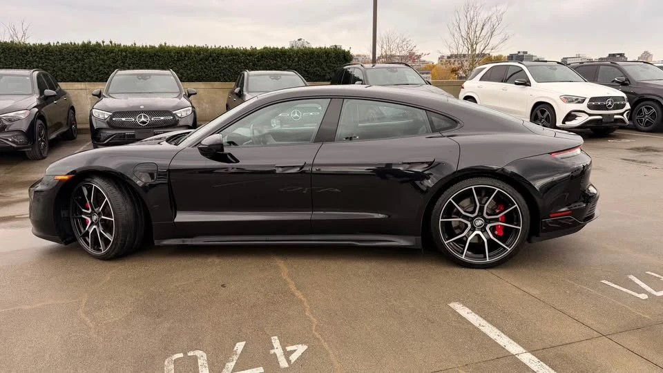 2022 Porsche Taycan 4S - Image 2 of 12