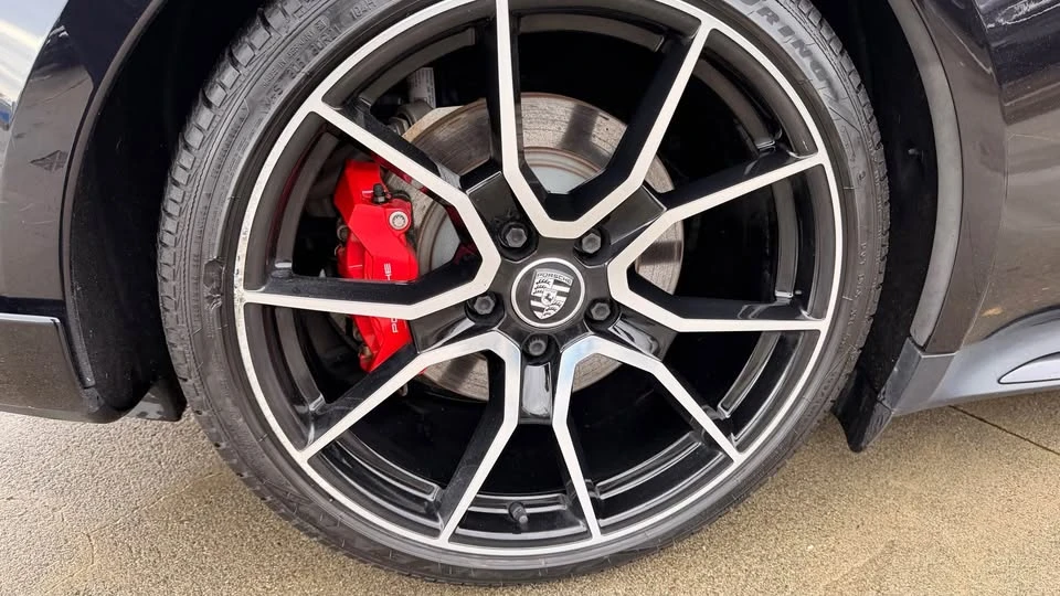 2022 Porsche Taycan 4S - Image 5 of 12