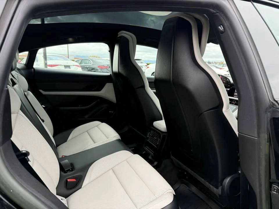 2022 Porsche Taycan 4S - Image 9 of 11