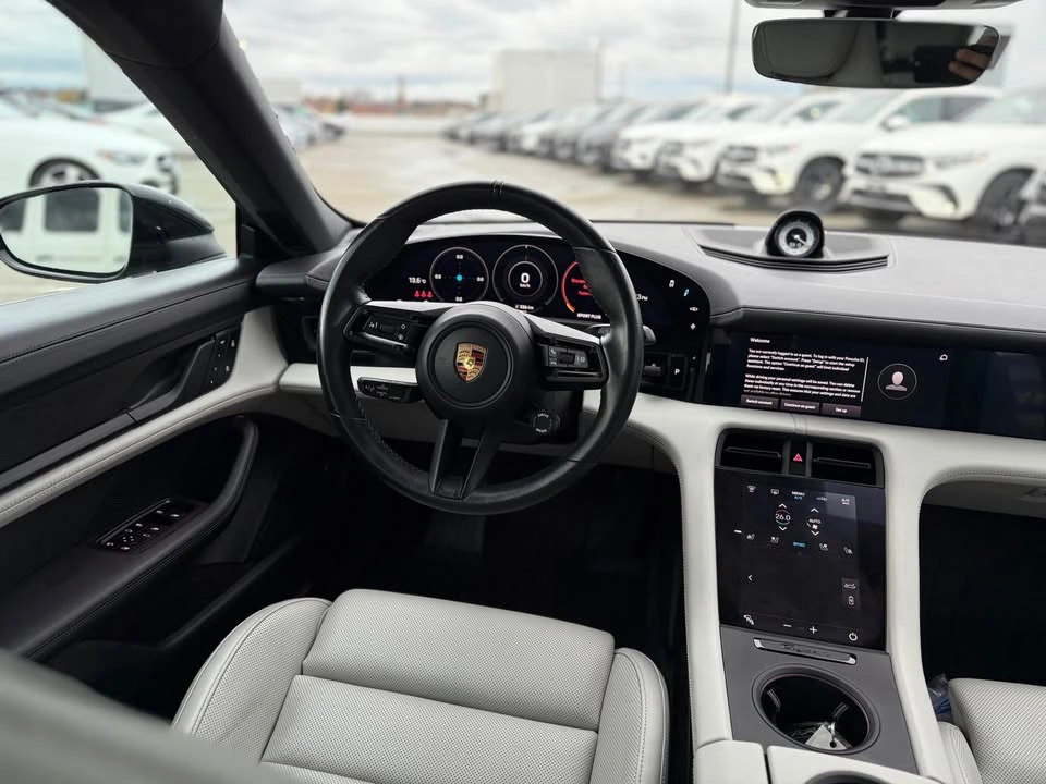 2022 Porsche Taycan 4S - Image 10 of 12