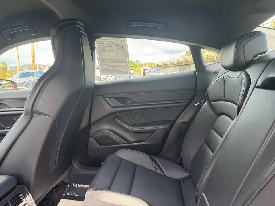 2022 Porsche Taycan 4S - Image 5 of 5