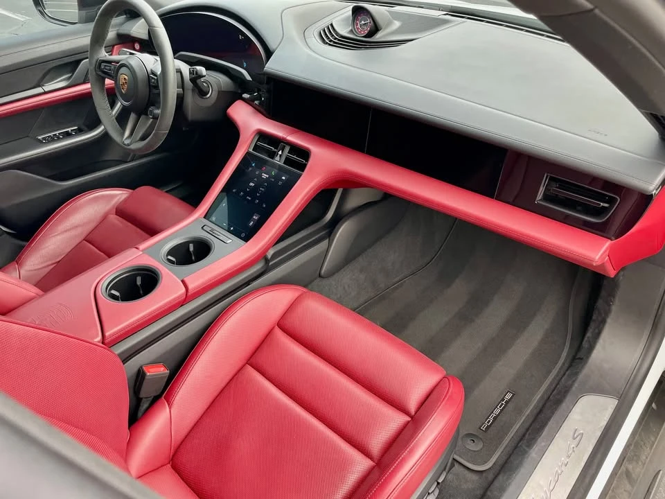 2022 Porsche Taycan 4S - Image 14 of 15