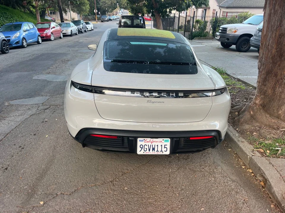 2022 Porsche Taycan - Image 5 of 5