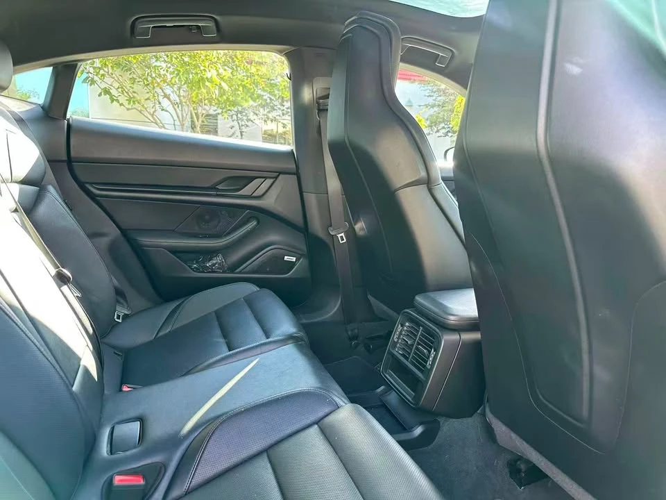 2022 Porsche Taycan - Image 5 of 9