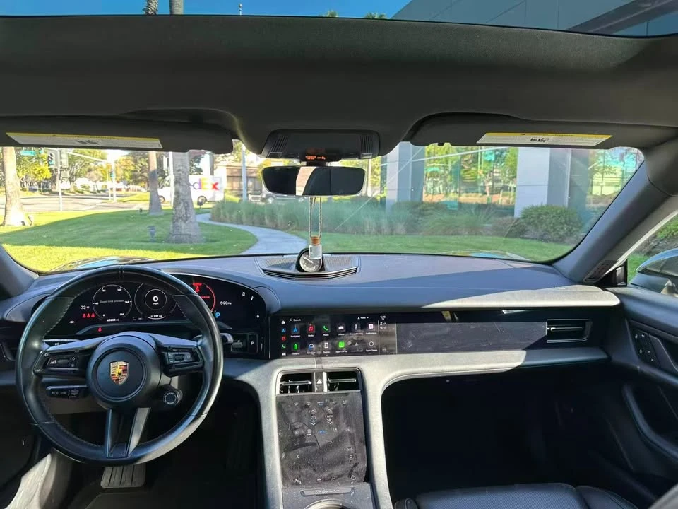 2022 Porsche Taycan - Image 8 of 9