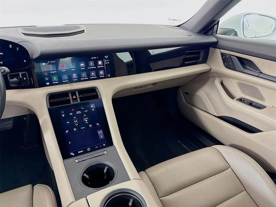 2022 Porsche Taycan - Image 16 of 20