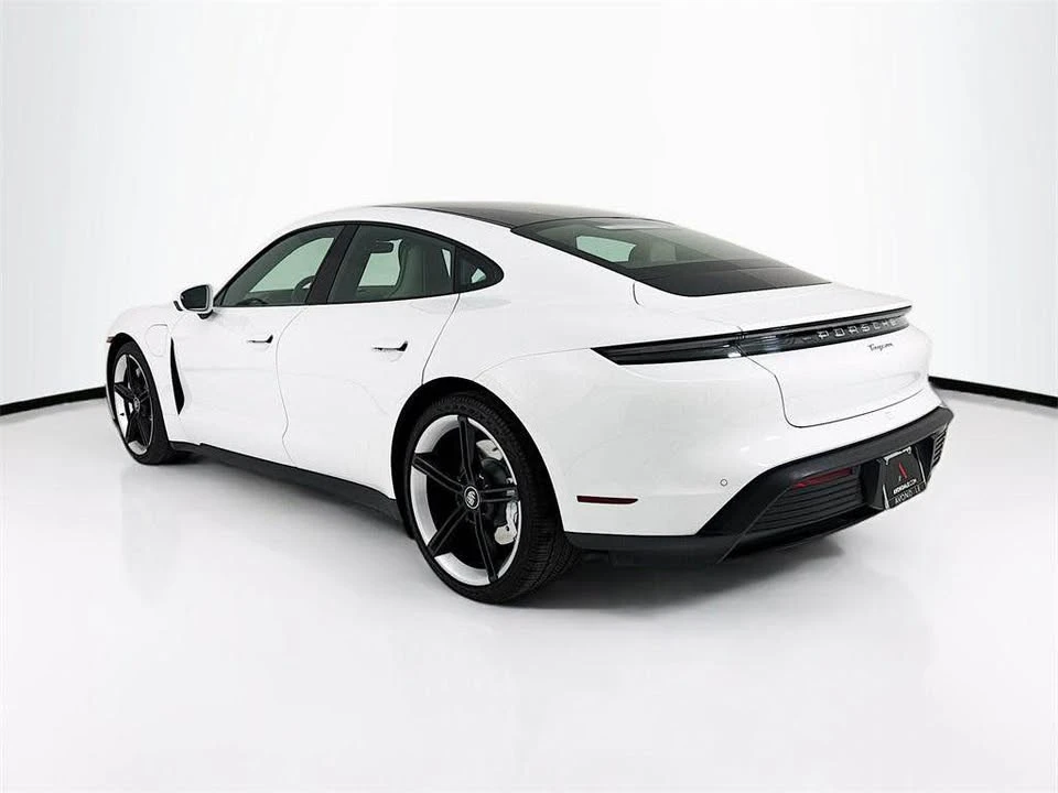 2022 Porsche Taycan - Image 6 of 20