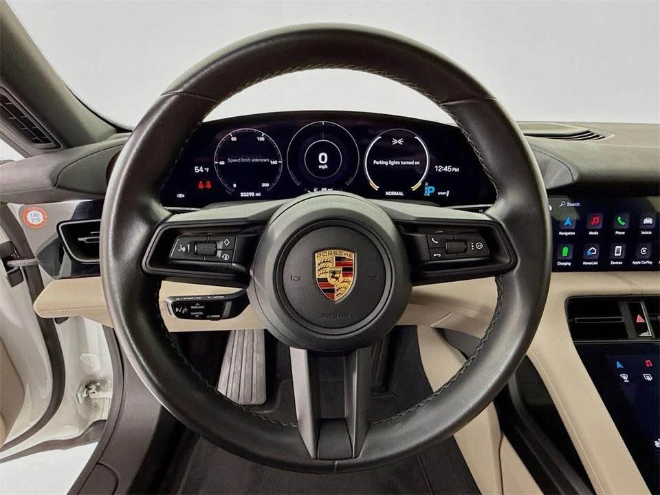 2022 Porsche Taycan - Image 8 of 20