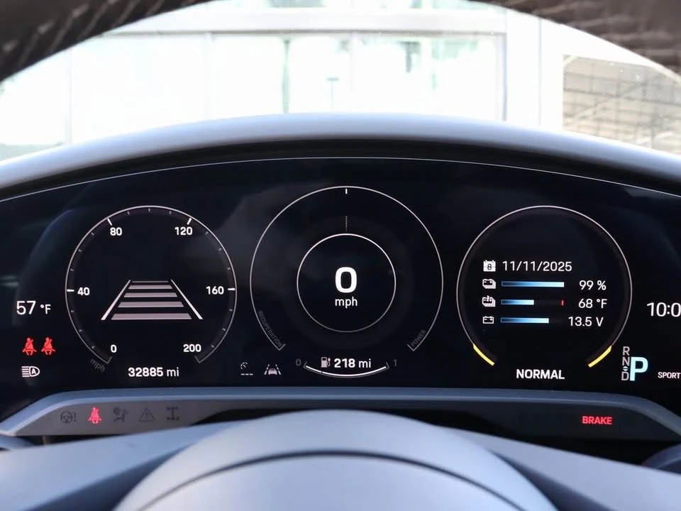 2022 Porsche Taycan - Image 9 of 10