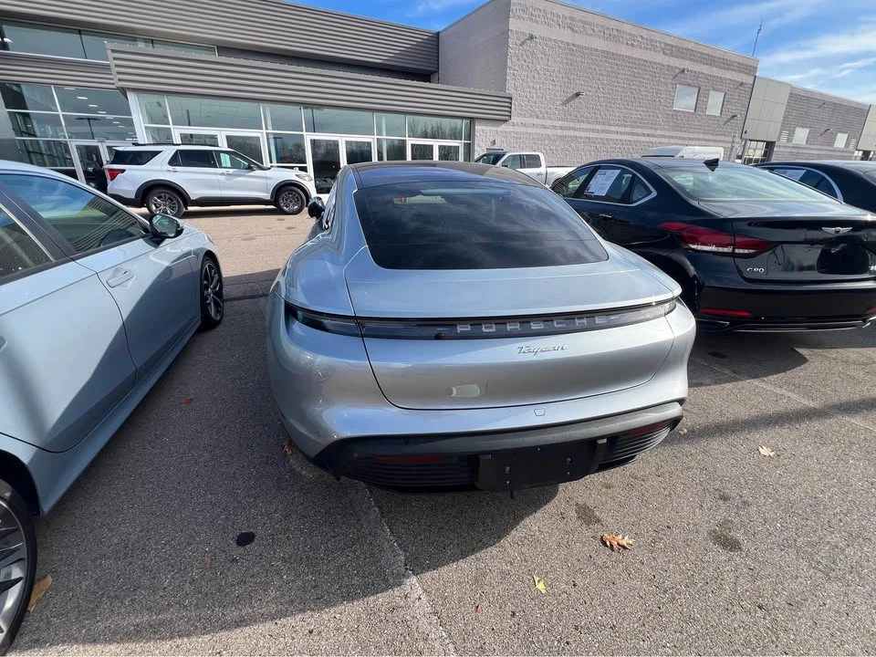 2022 Porsche Taycan - Image 3 of 5