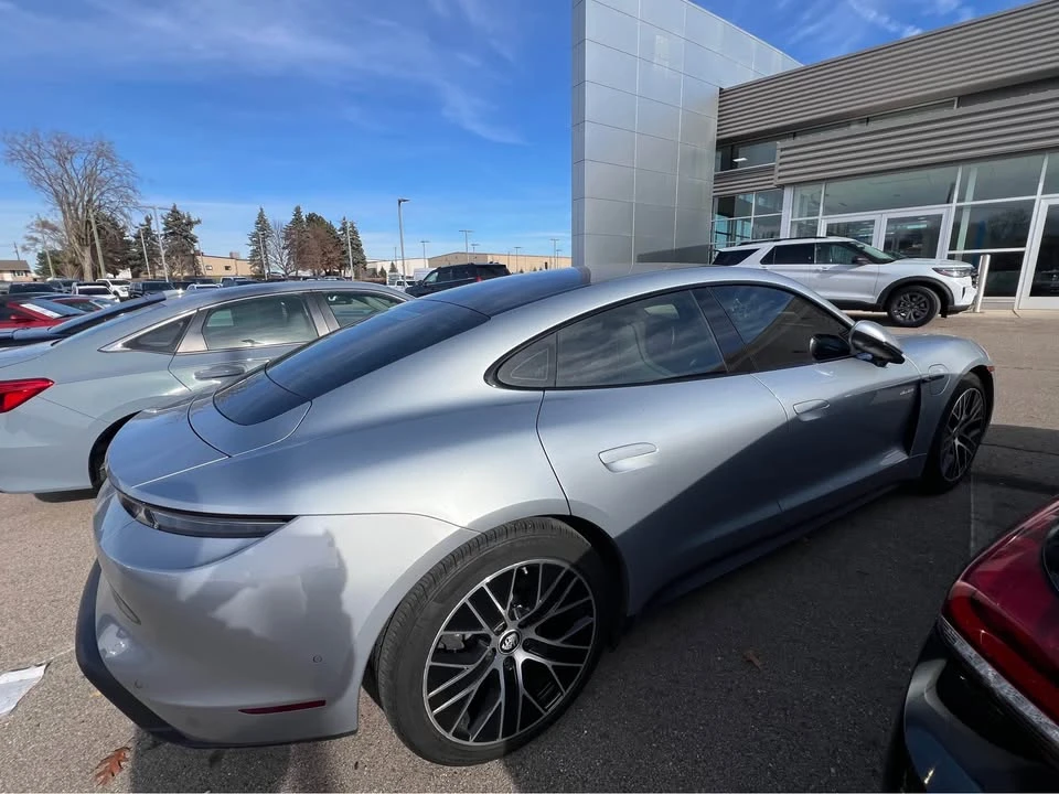 2022 Porsche Taycan - Image 2 of 5