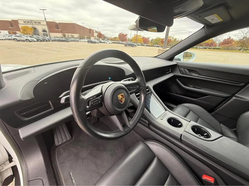 2022 Porsche Taycan - Image 17 of 20
