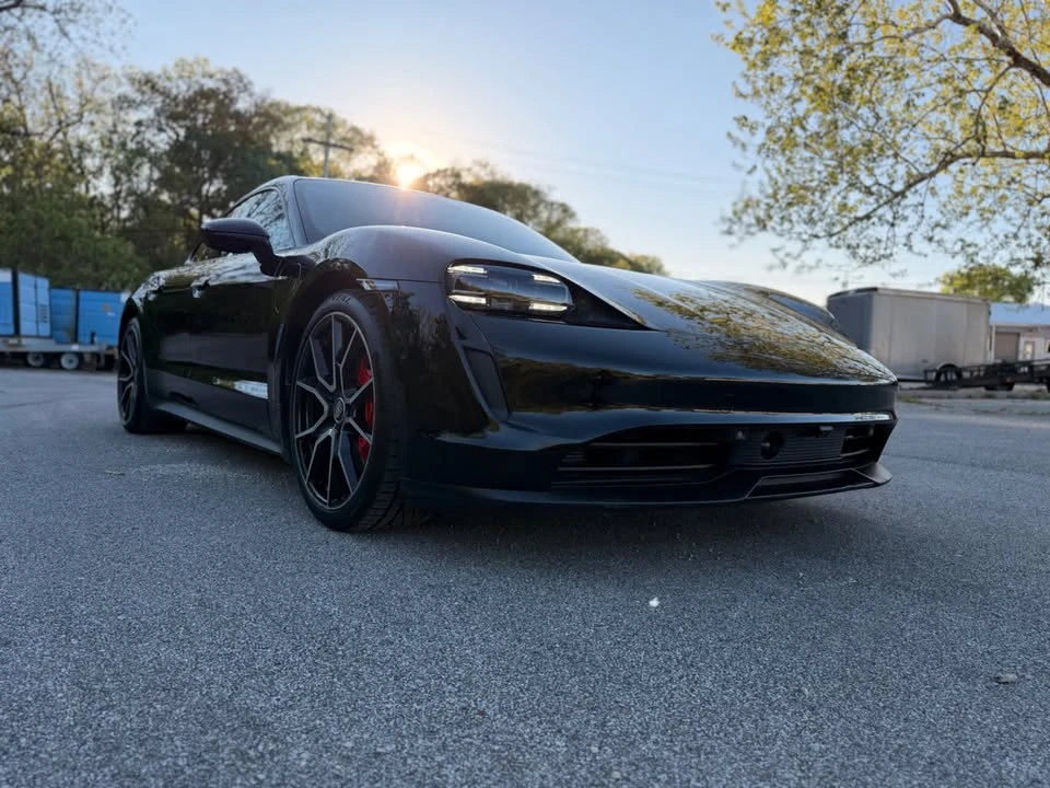 2022 Porsche Taycan - Image 17 of 20