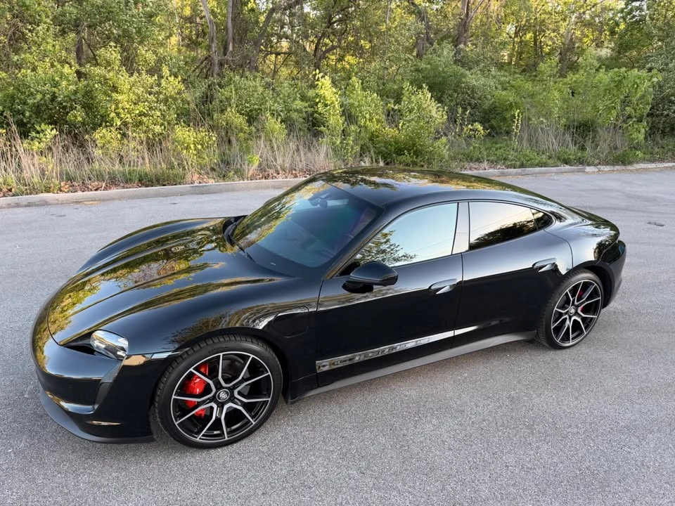 2022 Porsche Taycan - Image 2 of 20