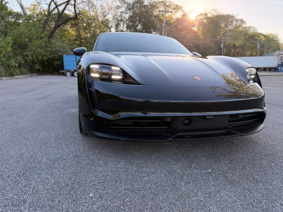 2022 Porsche Taycan - Image 18 of 20