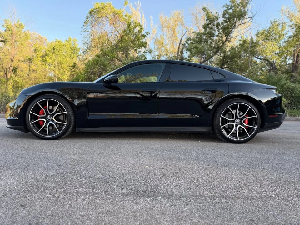 2022 Porsche Taycan - Image 19 of 20