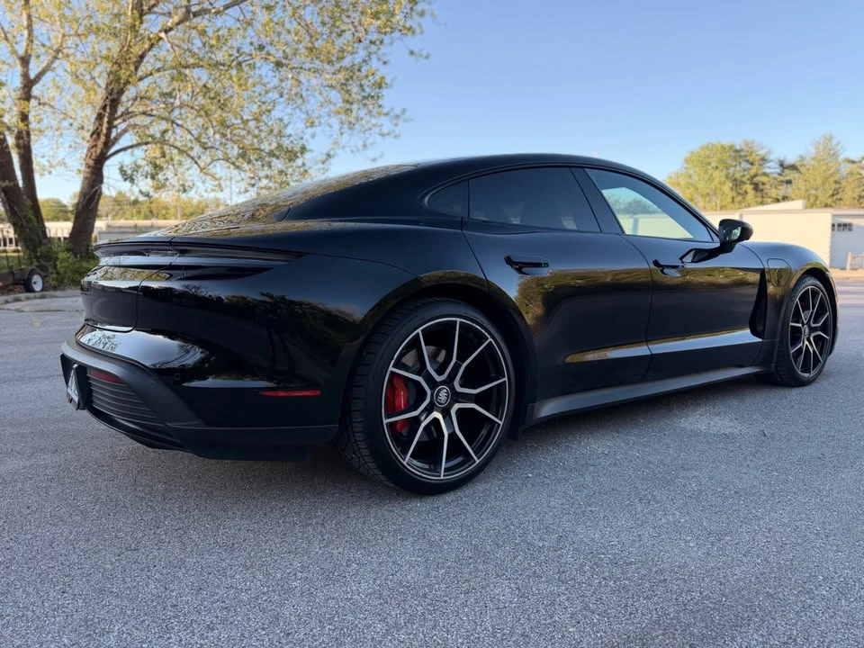 2022 Porsche Taycan - Image 5 of 20