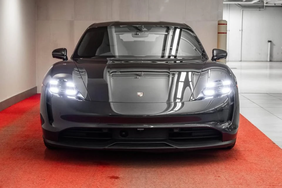2022 Porsche Taycan - Image 2 of 10